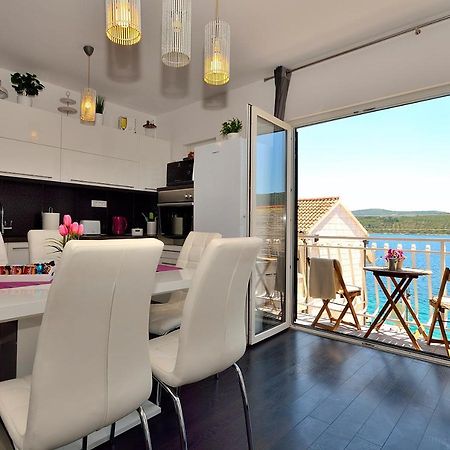 Apartman Staro Selo พรีมอชเตน ภายนอก รูปภาพ