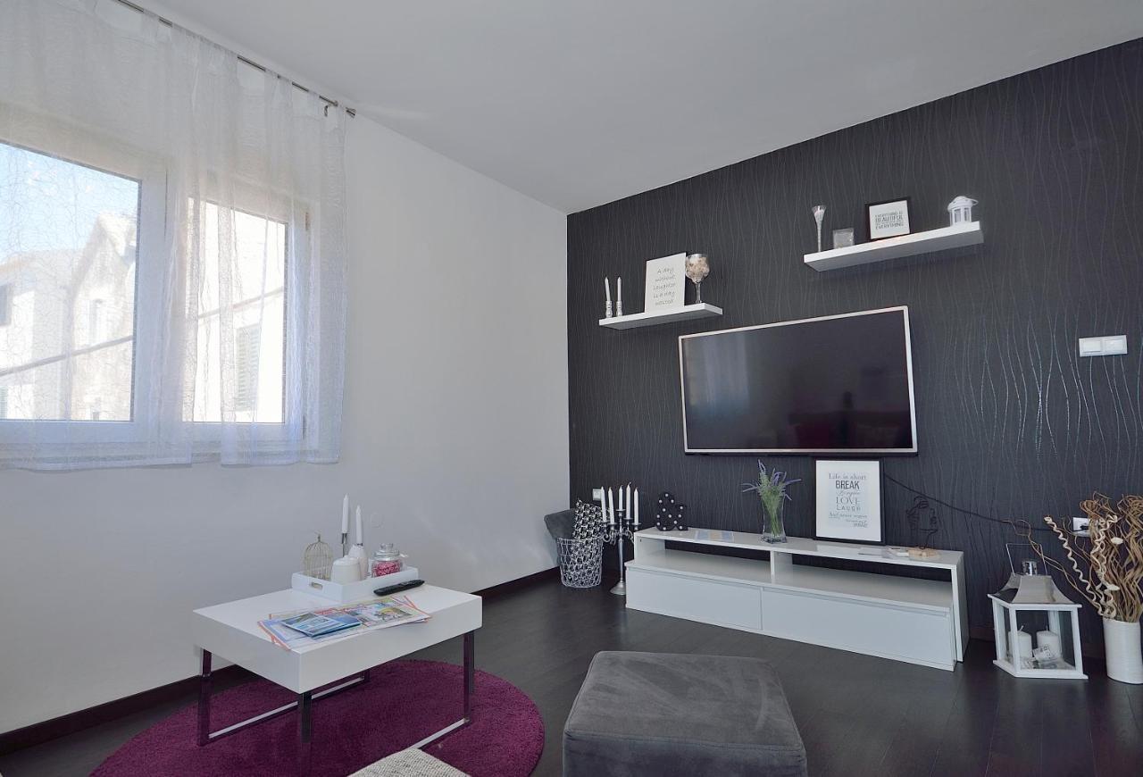 Apartman Staro Selo พรีมอชเตน ภายนอก รูปภาพ