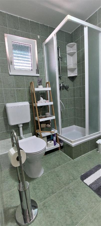 Apartman Staro Selo พรีมอชเตน ภายนอก รูปภาพ